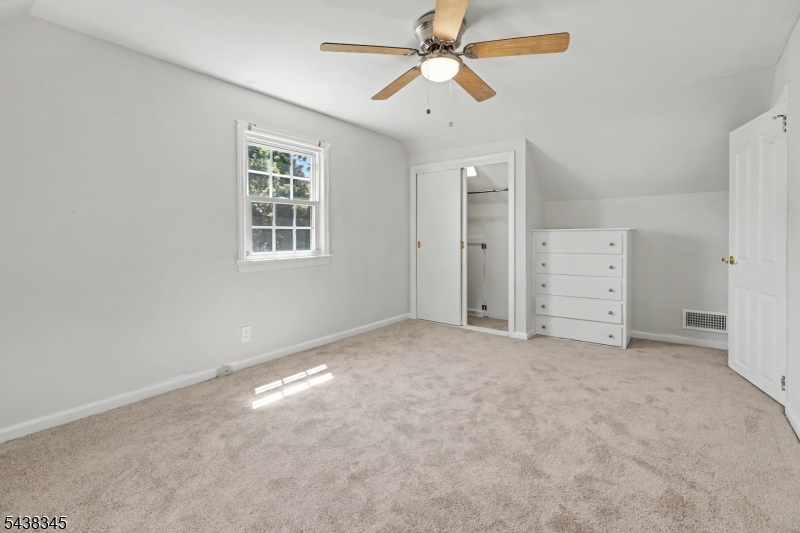 37 Glen Ct Property Photo 23