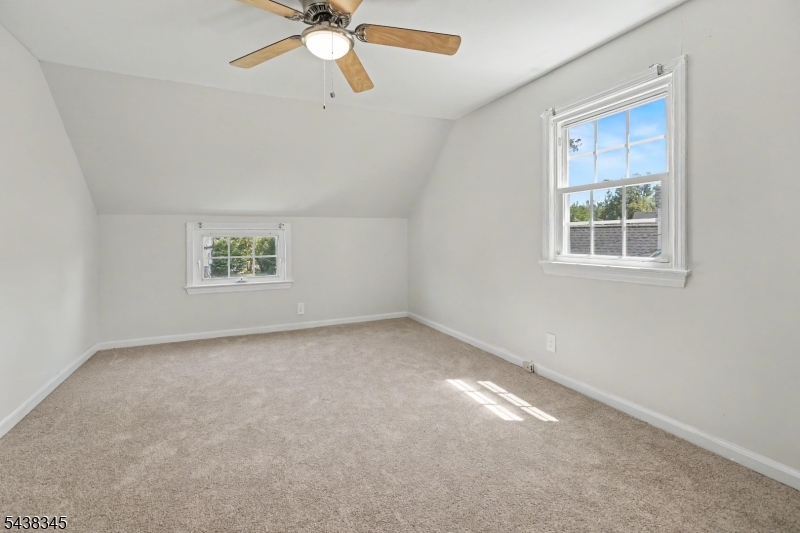 37 Glen Ct Property Photo 24