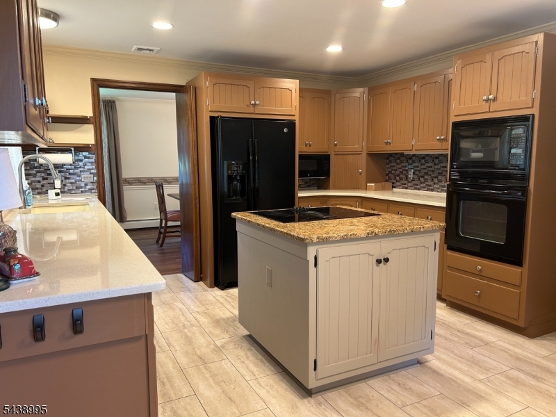 106 Liggett Blvd Property Photo 4