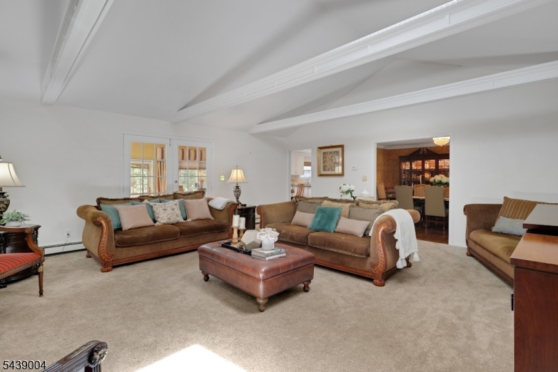 10 Moonshadow Ct Property Photo 12