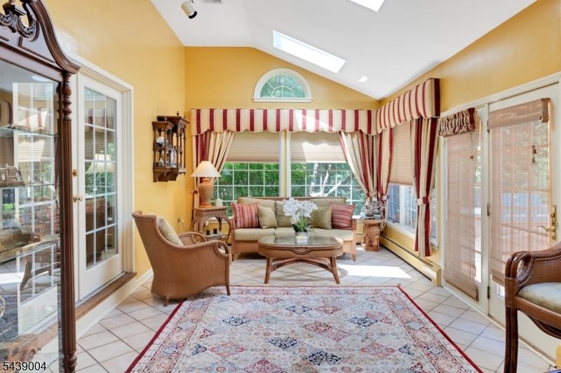 10 Moonshadow Ct Property Photo 20