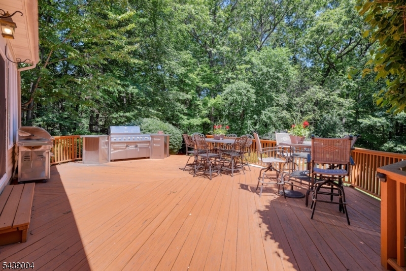 10 Moonshadow Ct Property Photo 38