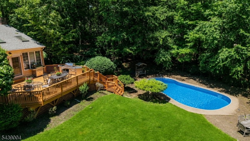 10 Moonshadow Ct Property Photo 41