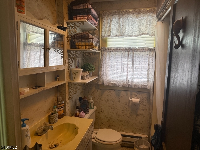 346 Union Ave Property Photo 4