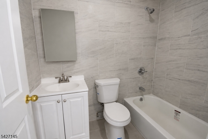 12 Ford Ave Property Photo 15