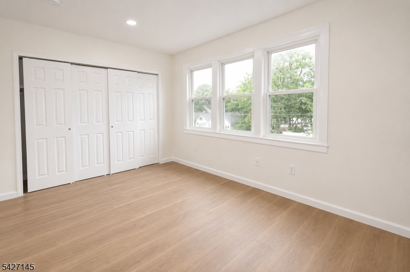 12 Ford Ave Property Photo 17