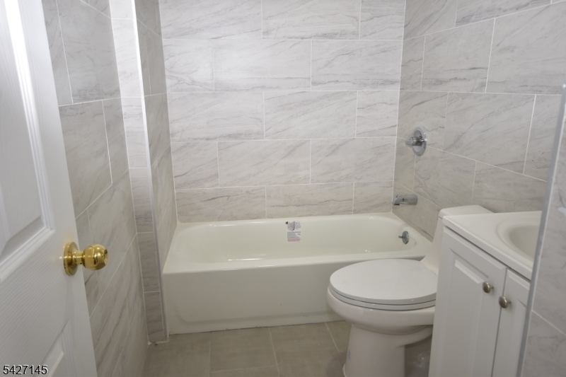 12 Ford Ave Property Photo 19