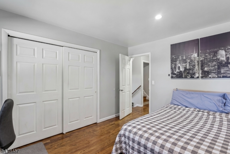 1 Franklin Pl Property Photo 10