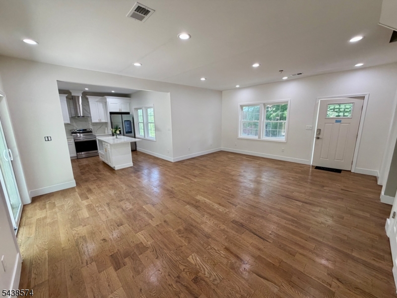 9 Beaver Trl Property Photo 3