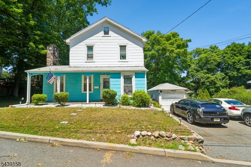 20 Nassau St Property Photo 1