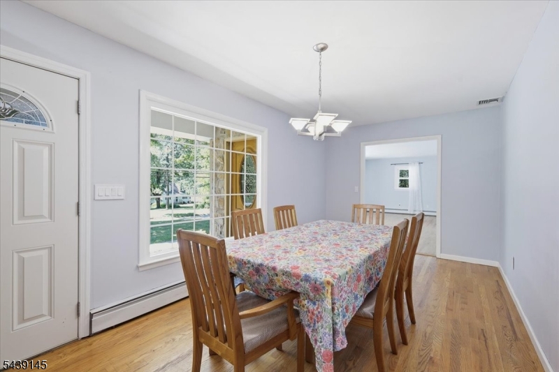 261 Eyland Ave Property Photo 17