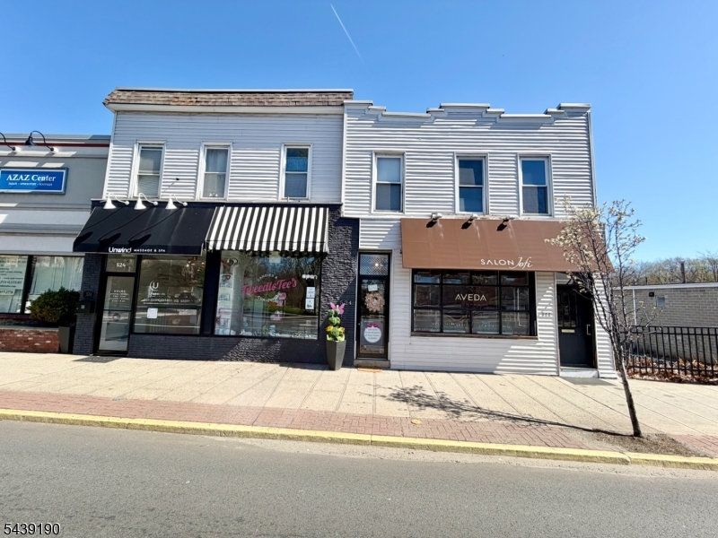 522 Bloomfield Ave Property Photo 1
