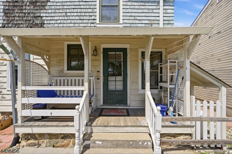 92 Randolph Ave Property Photo 48