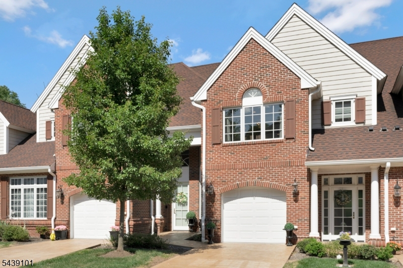 10 Schmidt Cir Property Photo 1