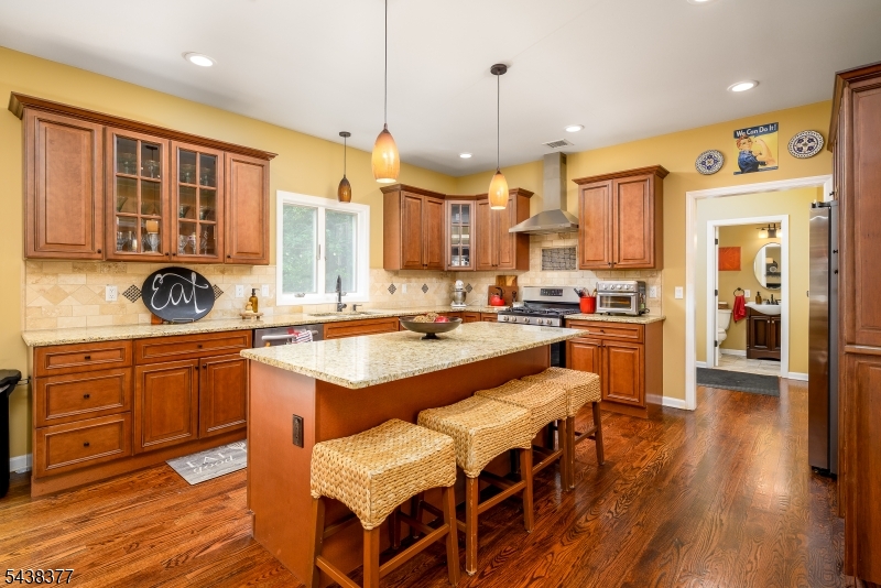 86 Highland Ave Property Photo 16