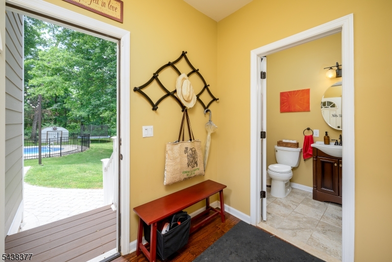 86 Highland Ave Property Photo 17