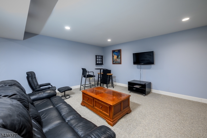 86 Highland Ave Property Photo 38