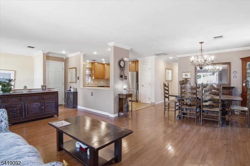 7 Strickland Ave Property Photo 1