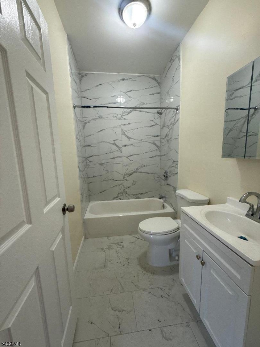 420 Jelliff Ave Property Photo 7