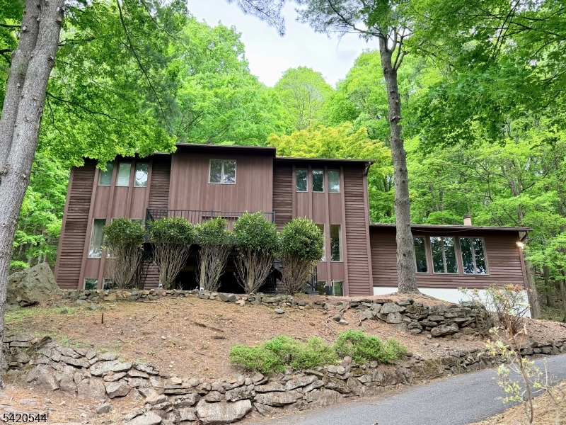 828 Star View Way Property Photo 2