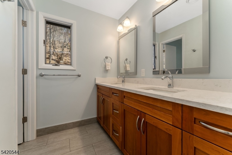 828 Star View Way Property Photo 24