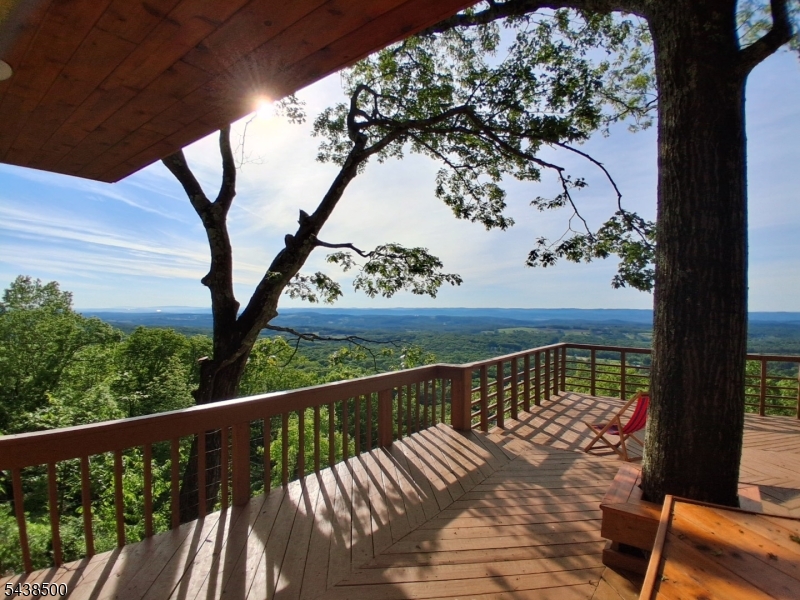 20 Upper Mountain Rd Property Photo 3
