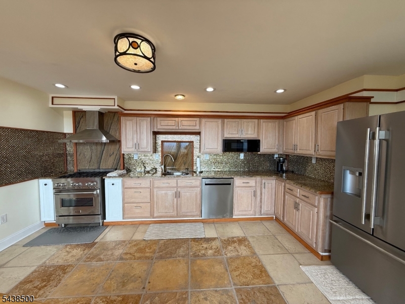 20 Upper Mountain Rd Property Photo 15