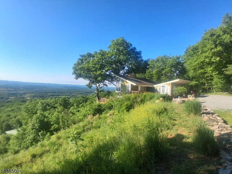 20 Upper Mountain Rd Property Photo 33