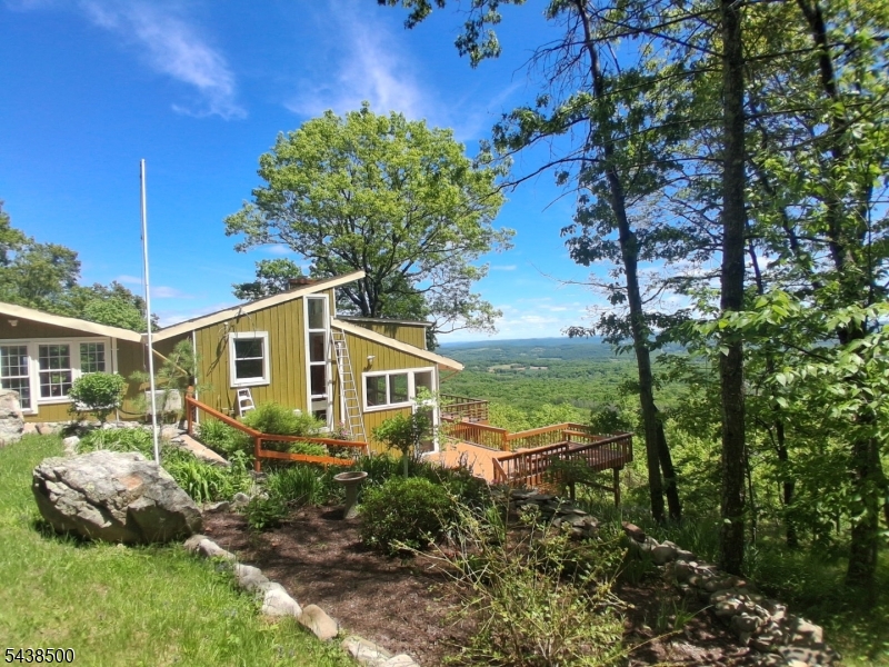 20 Upper Mountain Rd Property Photo 35