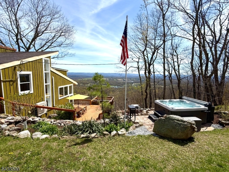 20 Upper Mountain Rd Property Photo 39