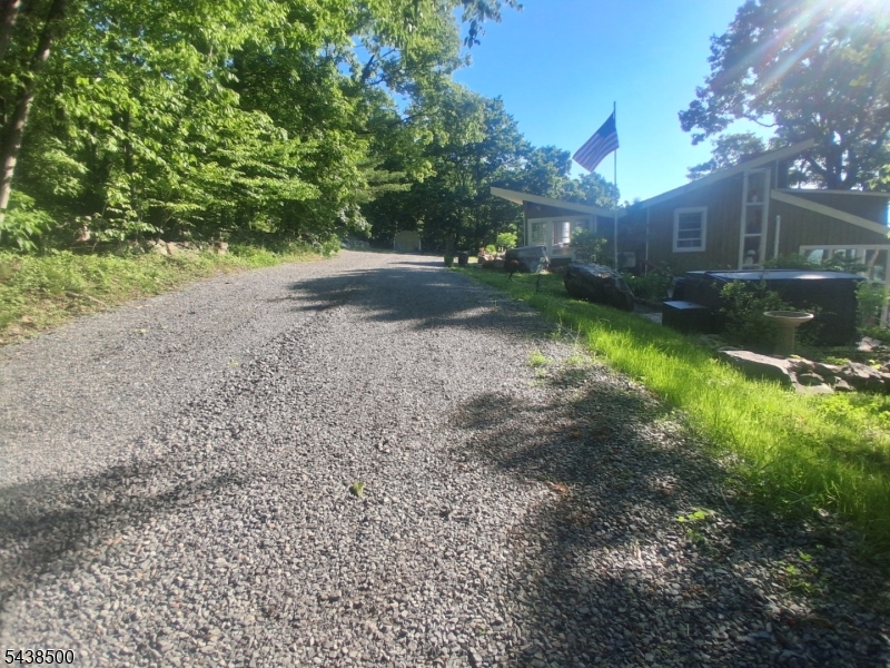 20 Upper Mountain Rd Property Photo 40