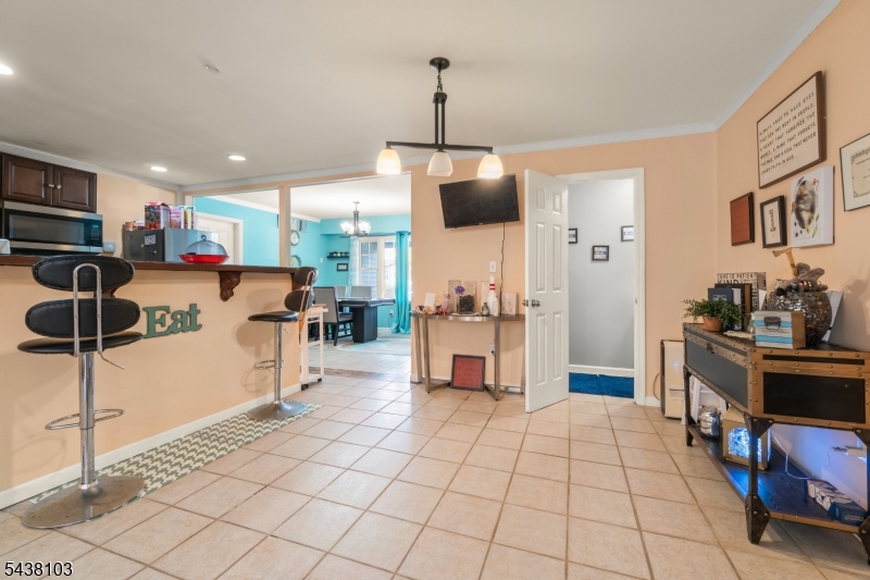10 Bently Ln Property Photo 1