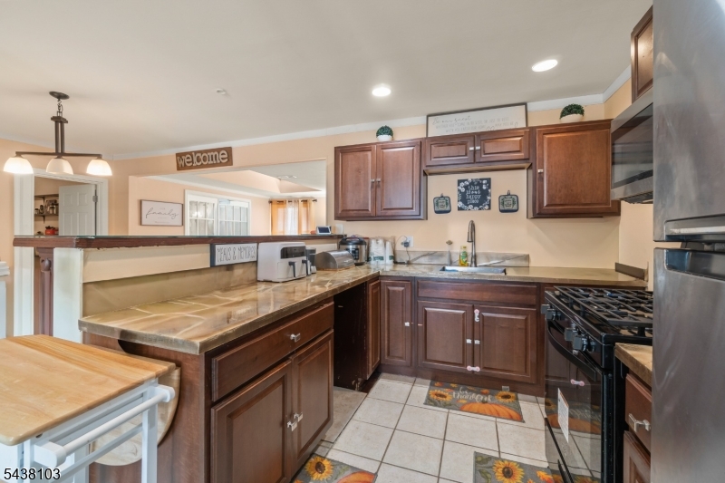 10 Bently Ln Property Photo 20