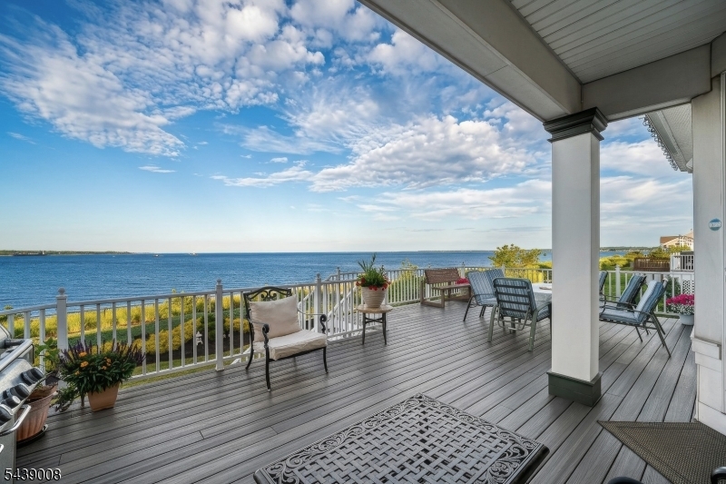 23 Lighthouse Dr Property Photo 1