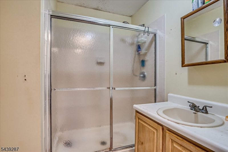1702 Amanda Ct Property Photo 7