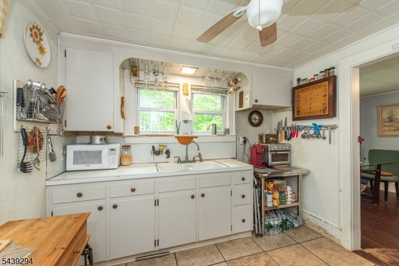 133 Woodside Ave Property Photo 4