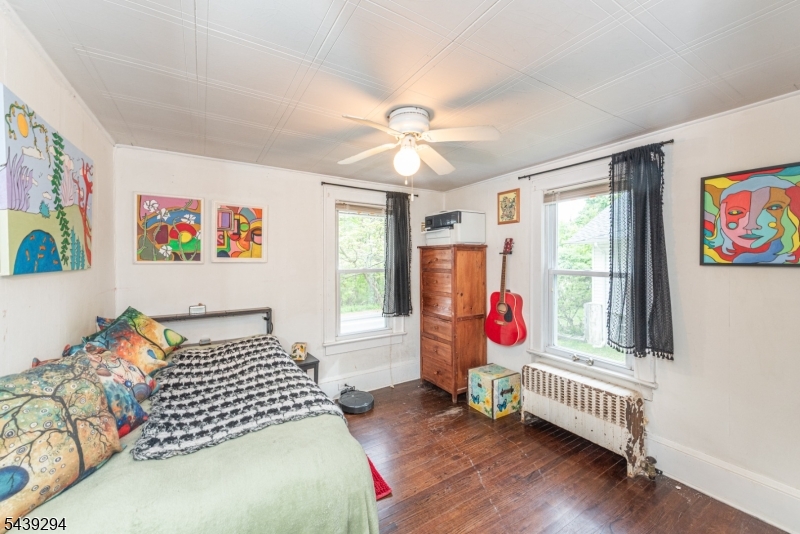 133 Woodside Ave Property Photo 11