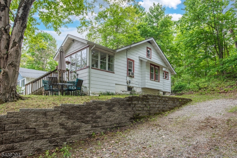 133 Woodside Ave Property Photo 19