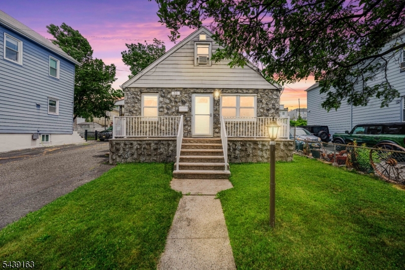 50 Ernest St Property Photo 1