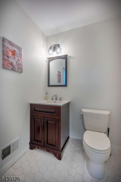 132 Longacre Ct Property Photo 11