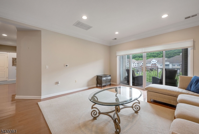 6318 Warrens Way 318 Property Photo 9