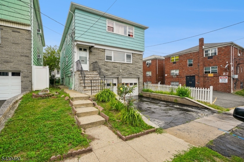 51 Tremont Ter Property Photo 1