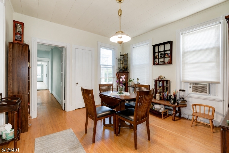 185 W Cliff St Property Photo 15