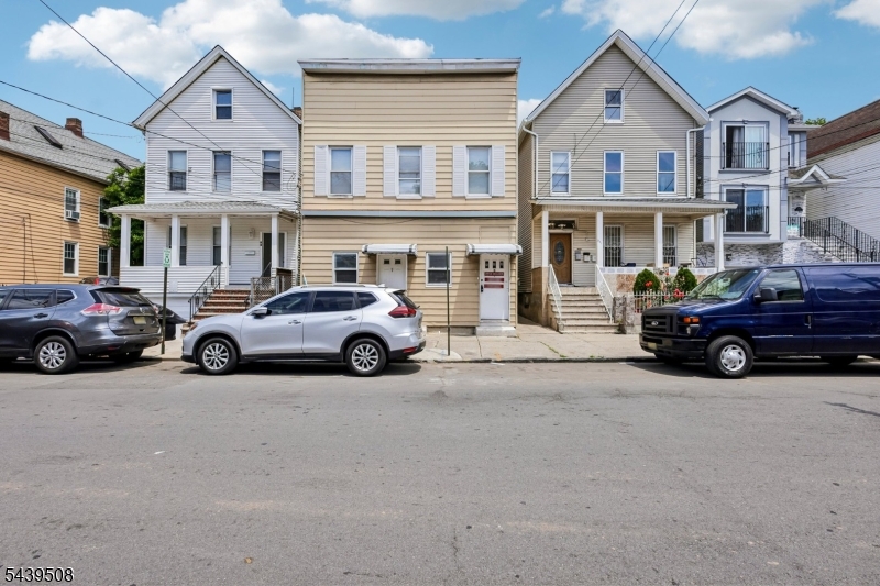 523 Franklin St Property Photo 1