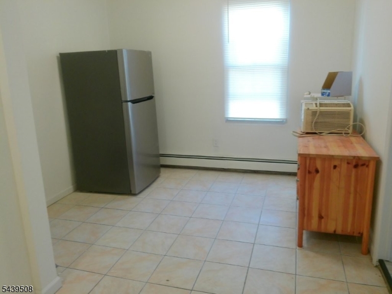 523 Franklin St Property Photo 9