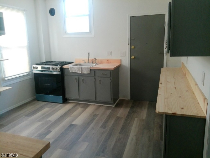 523 Franklin St Property Photo 29