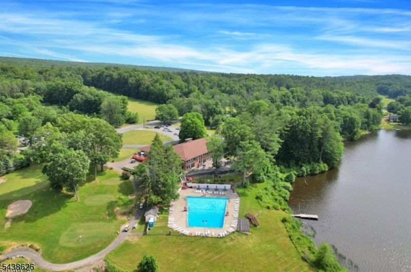 Lake Shore Property Photo 4