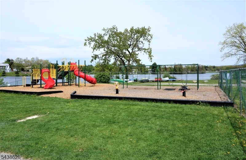 Lake Shore Property Photo 5