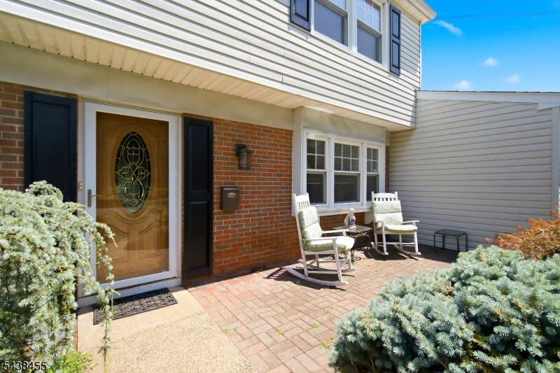 13 Abbott Rd Property Photo 4