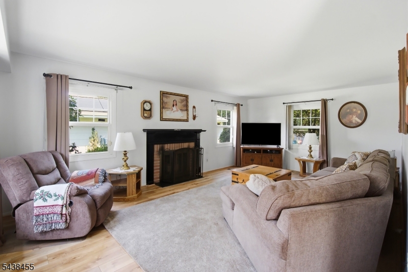 13 Abbott Rd Property Photo 6